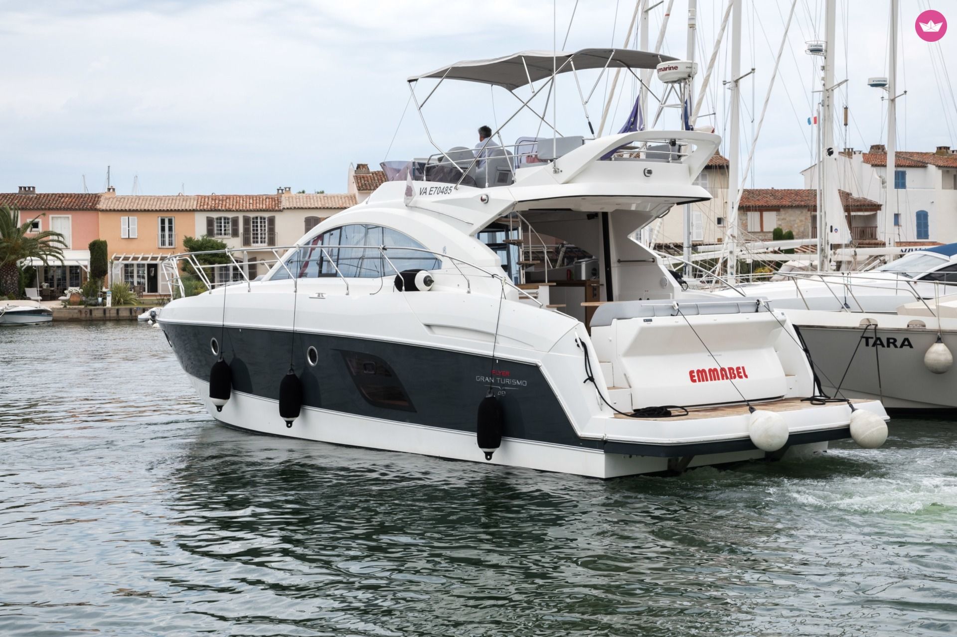 Charter Motorboat Beneteau Gran Turismo Gt 49 Fly Saint-Tropez