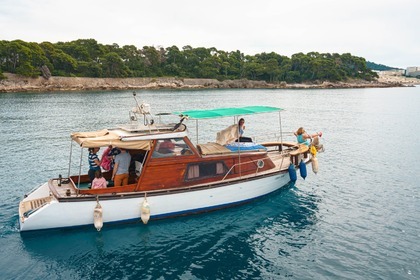 Hire Motorboat Adriatic 790 Dubrovnik