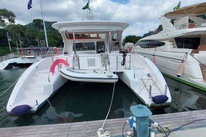 One Off Cat 46 Catamaran Tour