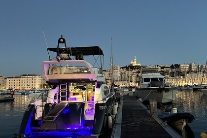 Location Bateau à moteur Azimut 52 Marseille