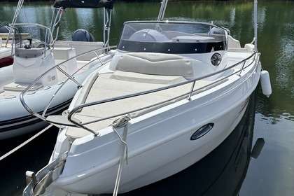 Location Bateau à moteur Marinello cabin 650 Mandelieu-la-Napoule