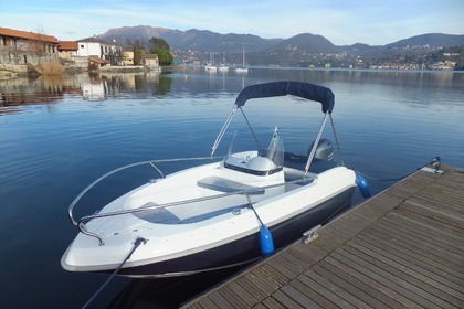 Miete Motorboot Banta 460 open Lesa