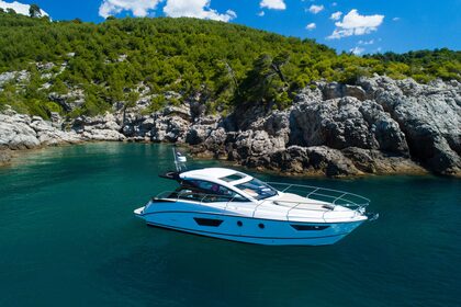 Rental Motor yacht Beneteau Gran Turismo 40 Hvar