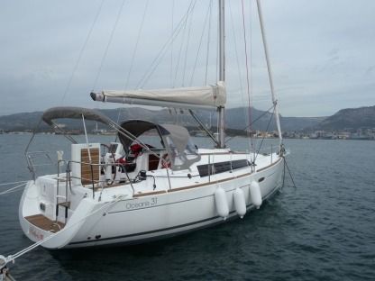 Location Voilier Beneteau Oceanis 31 Sari-Solenzara