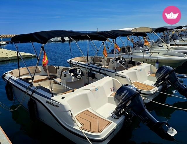 Bateau à moteur Quicksilver Axess 15cv 2