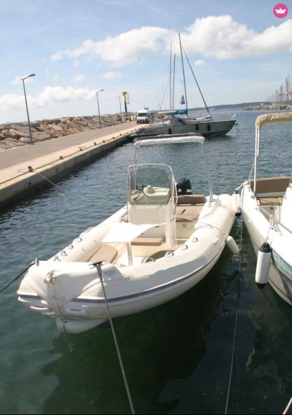 Rental RIB Nuova Jolly 590 Freedom Hyères