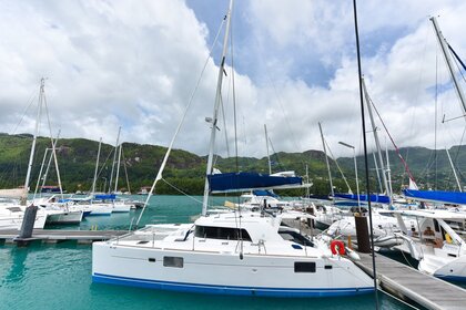 Rental Catamaran LAGOON 440 Eden Island, Seychelles