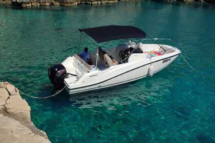 Hire Motorboat Quicksilver 675 Activ Makarska