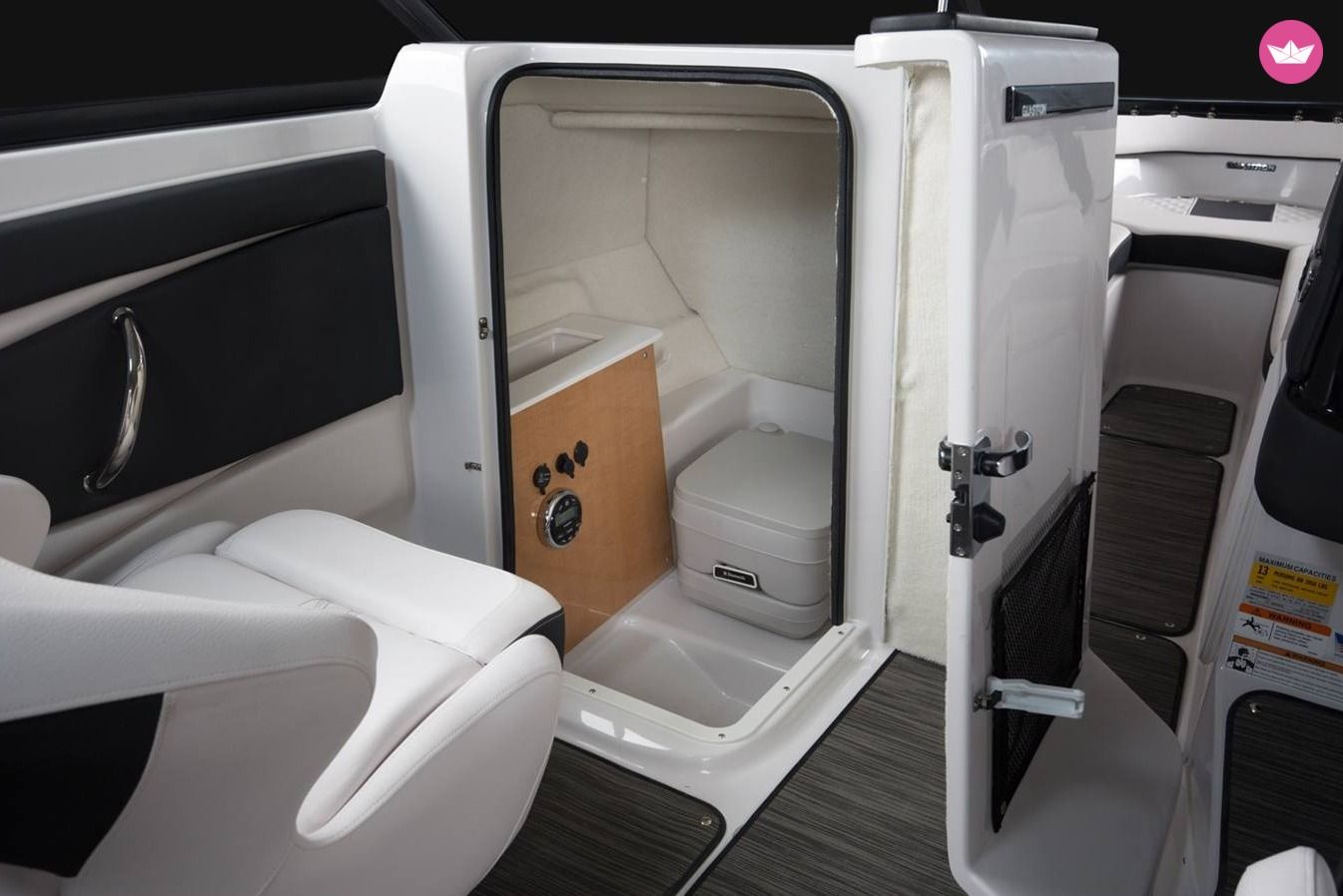 Charter motorboat in Ibiza  