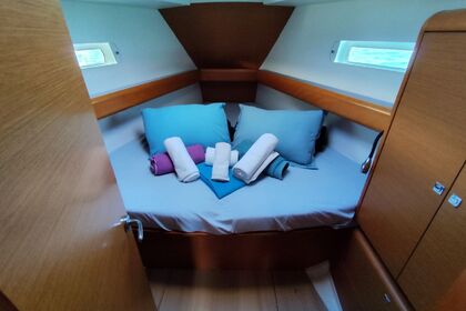 Rental Sailboat JEANNEAU SUN ODYSSEY 449 Lefkada