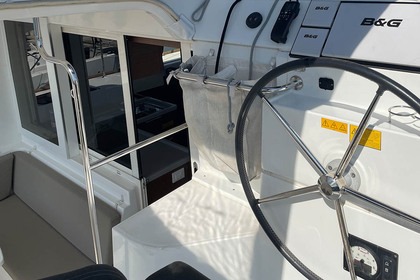 Charter Catamaran Lagoon-Bénéteau Lagoon 40 - 4 + 2 cab  Trogir