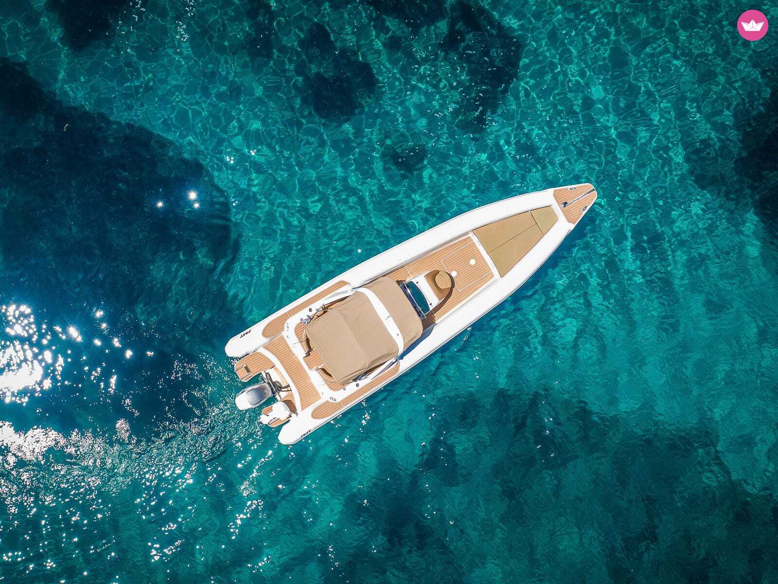 Semi-rigide Fost Matrix 12m RIB 300cv 2