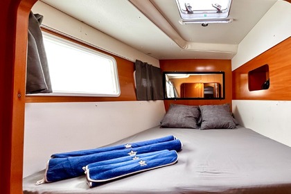 @CLAUDIOCHAVES  Catamaran Dreams Barcelona