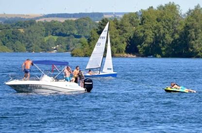 Location Bateau à moteur Quicksilver 555 Commander Arvieu