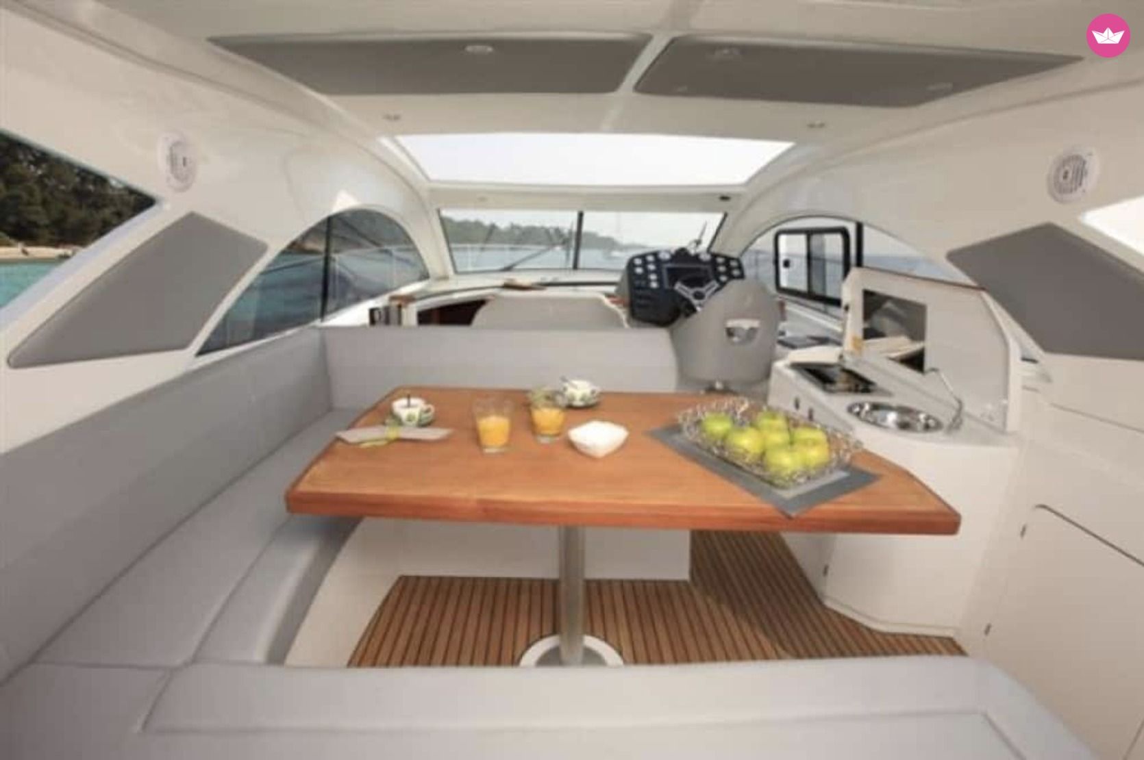 Bateau à moteur Beneteau Monte Carlo 42 740cv 3