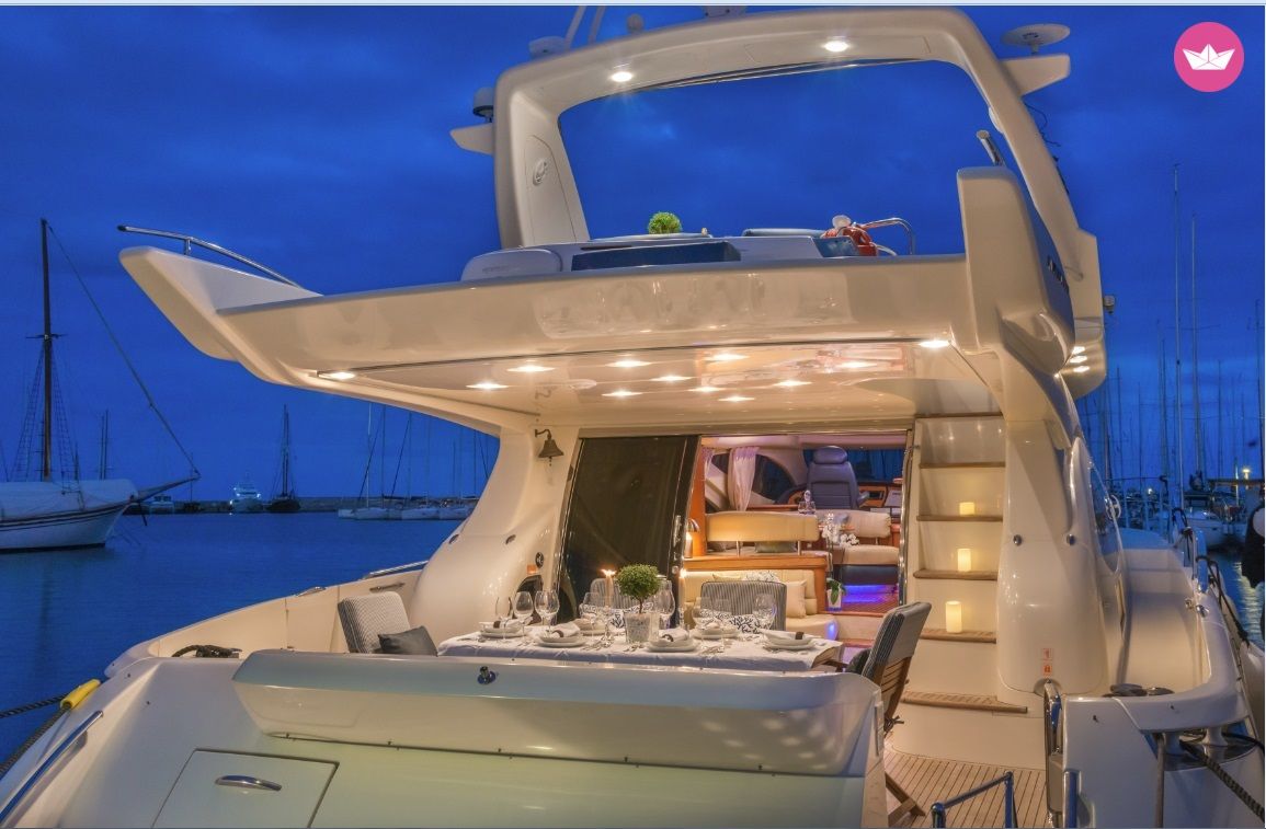 Rental motorboat in Athens  