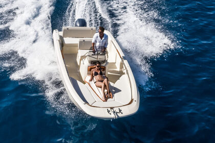 Hire Motorboat Invictus 190 FX Mallorca