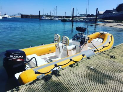 Location Semi-rigide Bwa 550 Open Locmiquélic