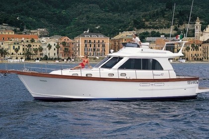 Charter Motorboat SCIALLINO 40 Fly Cagliari