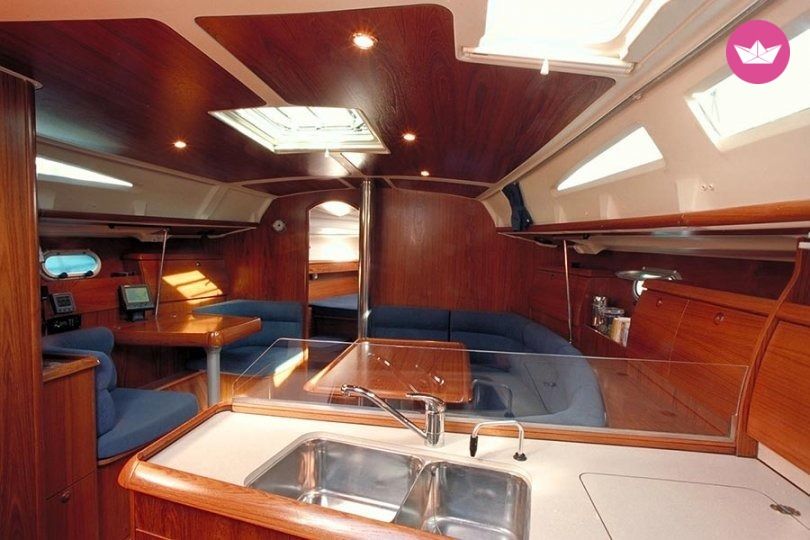 Sailboat Jeanneau Sun Odyssey 40  