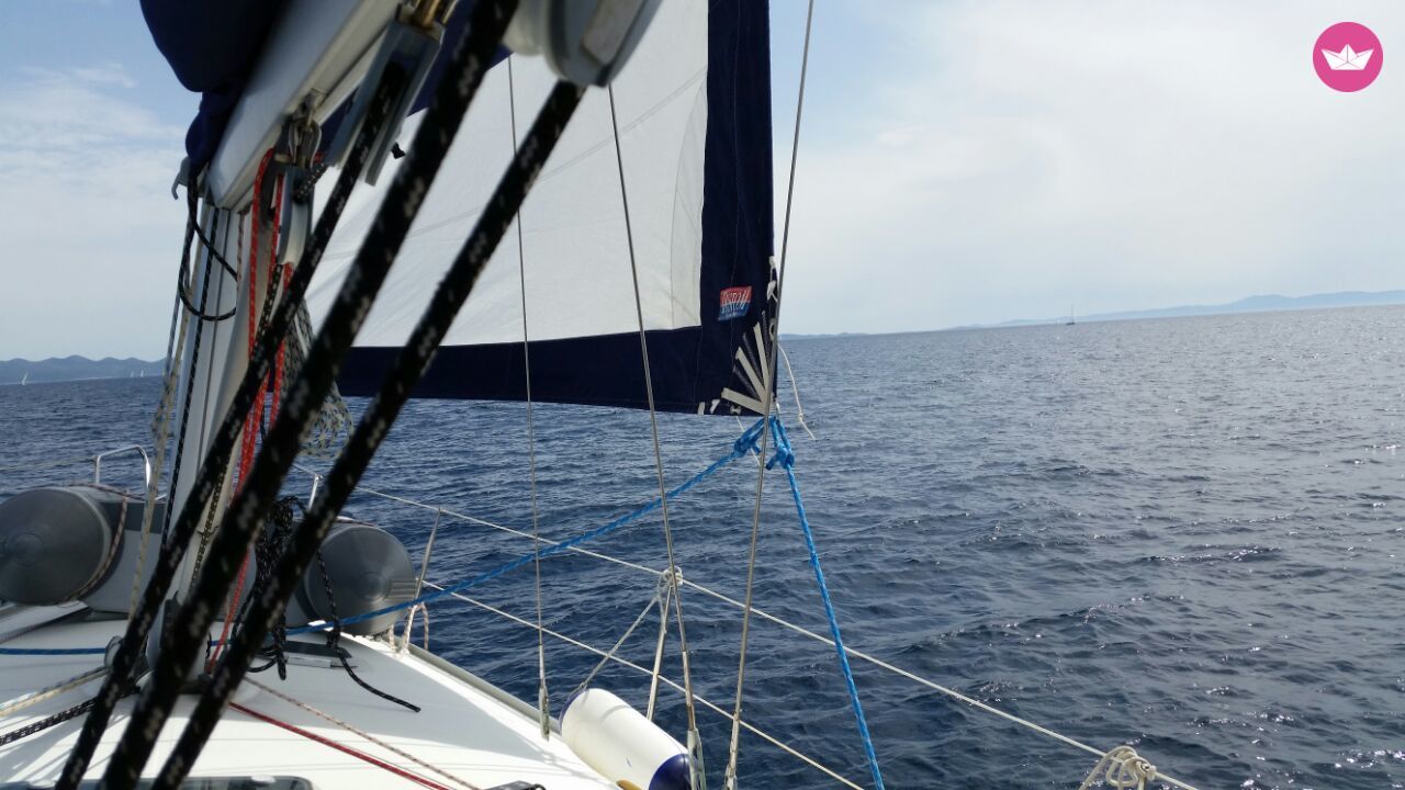 Sailboat Jeanneau Sun Odyssey 40  