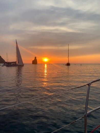 Ίμπιζα Sailboat Bavaria 38 alt tag text