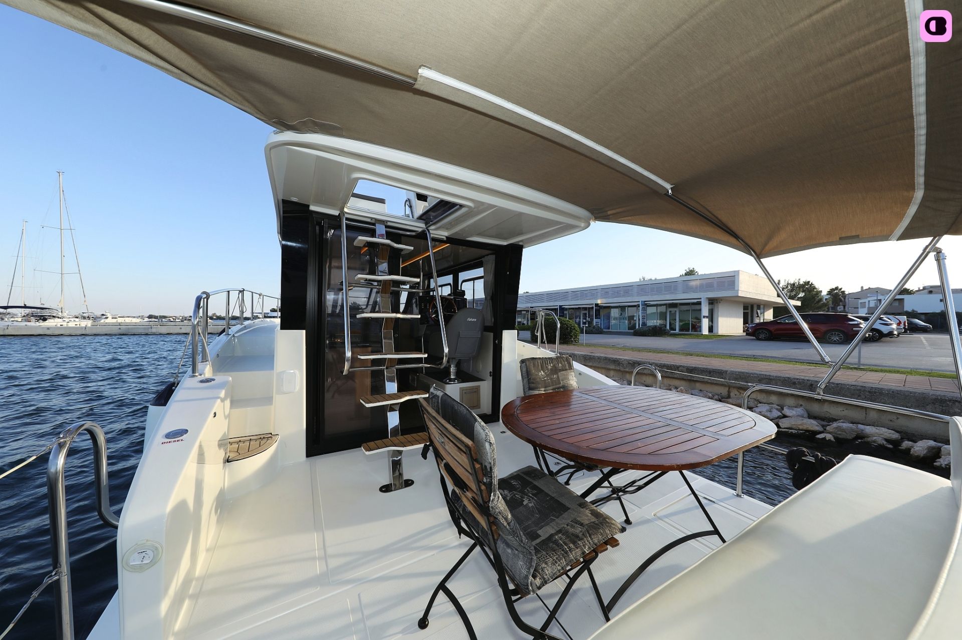 Bateau à moteur Cobra Futura 40 Grand Horizon 150cv 5