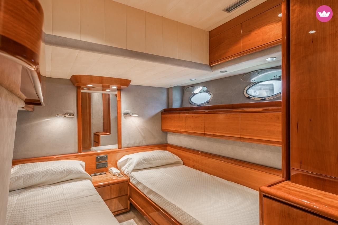 Bateau à moteur Della Pieta 56 Fly Asterion 1000cv 5