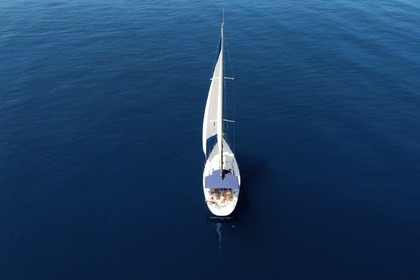 Hire Sailboat Jeanneau Sun Odyssey 32f Chania