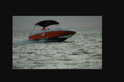 Rental Motorboat Hurricane Sundeck Sport 18 Naples