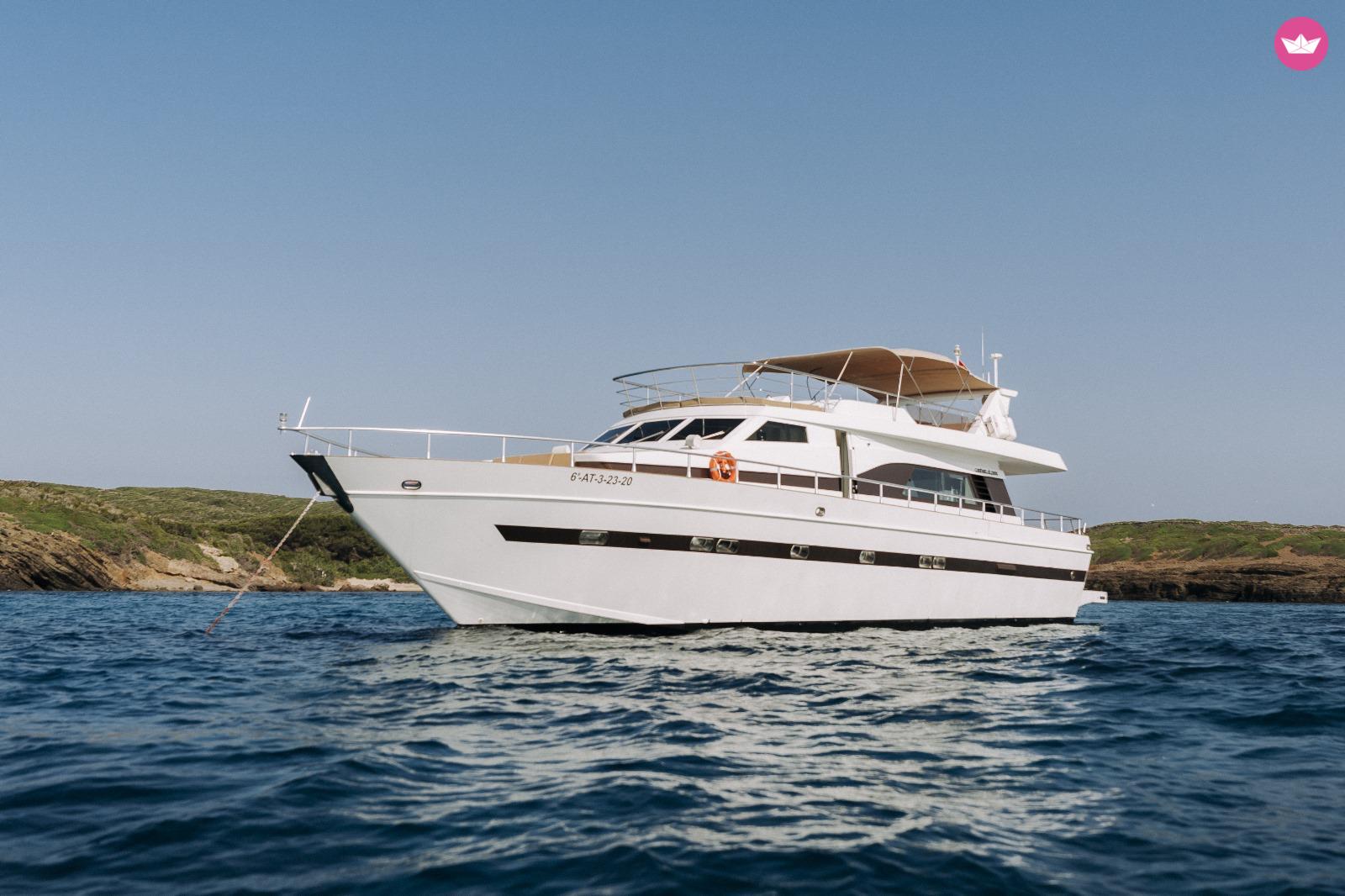 Yacht Cantieri di Pisa Akhir 22 3300cv
