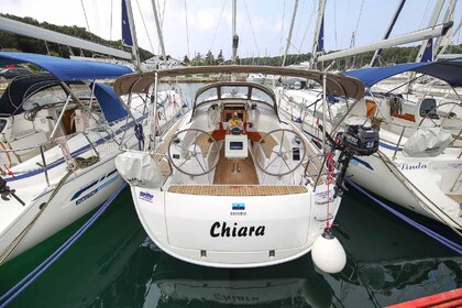 Hire Sailboat Bavaria Yachtbau Bavaria Cruiser 34 - 2 cab. Trogir