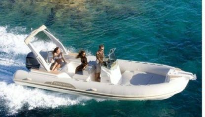 Location Semi-rigide Capelli Capelli Tempest 775 Tonnarella