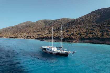 Luxury Gulet With A Flybridge Lounge