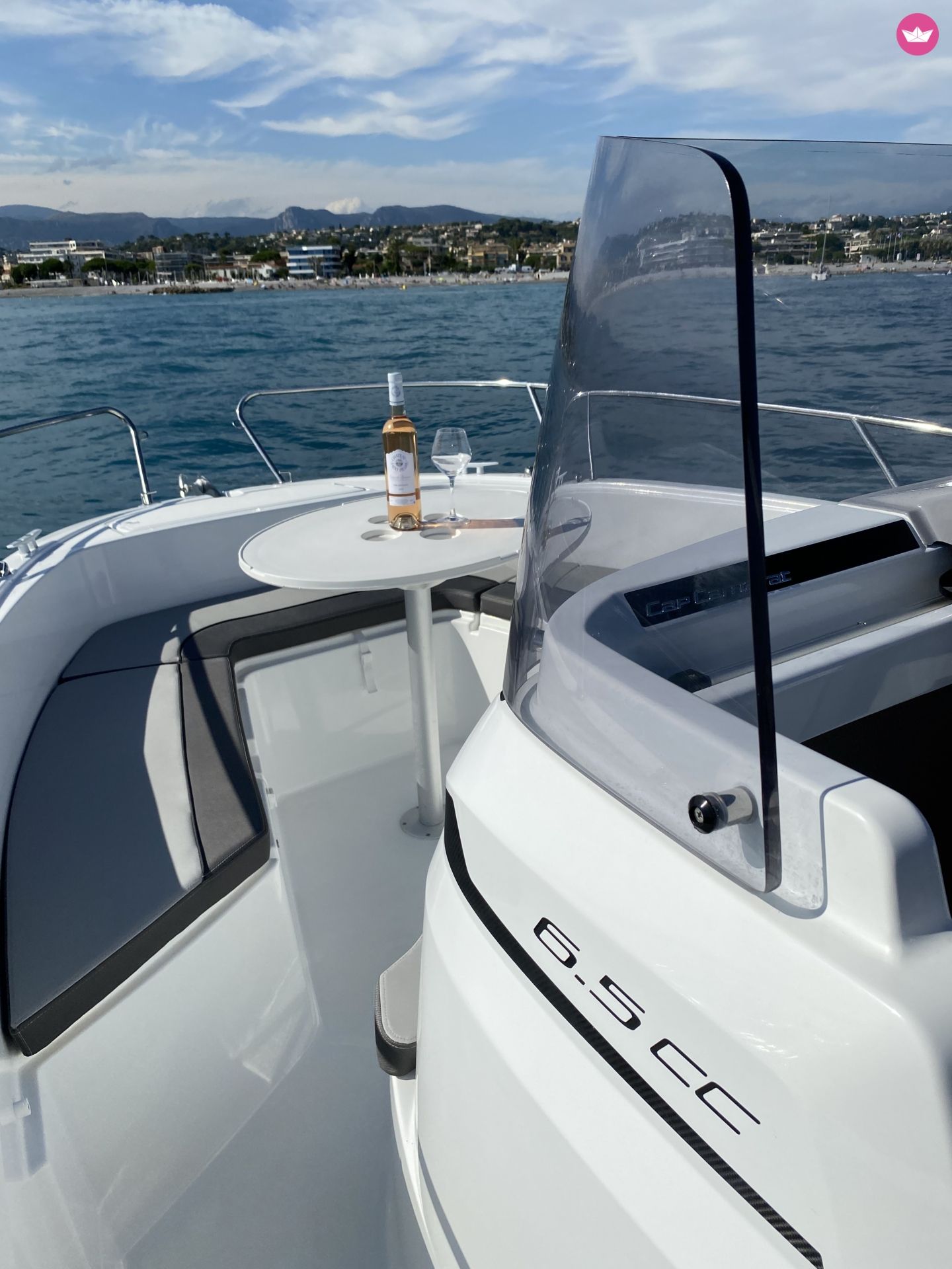 Bateau à moteur Jeanneau Cap Camarat 6.5 CC 150cv 2