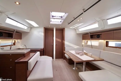 Beneteau Oceanis 51.1