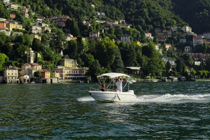 Noleggio Barca senza patente  Marino Atom 450 Lago di Como