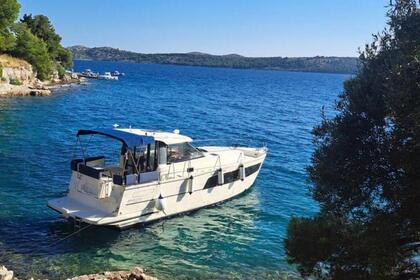 Rental Motorboat Delphia 1100 S Zadar