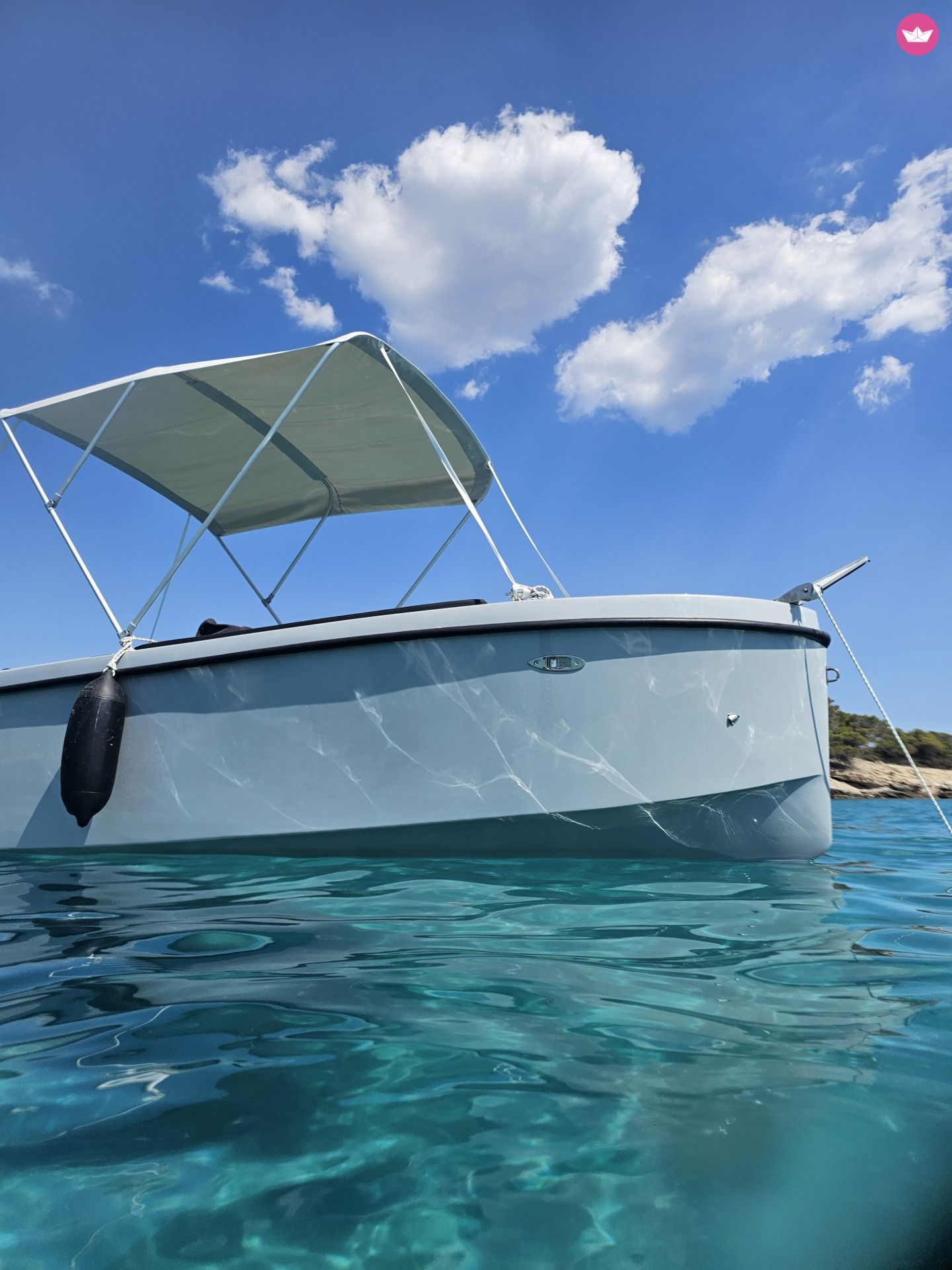 Rent Valory 525, Premium Boat without license (2024) in Porto