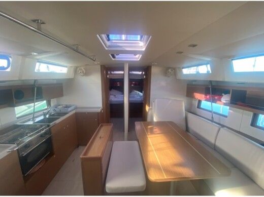 Sailboat  Oceanis 46.1 Boat layout