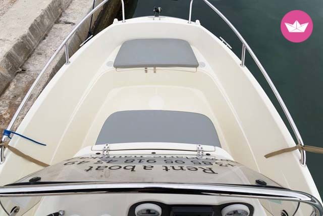 Charter motorboat in Trogir  