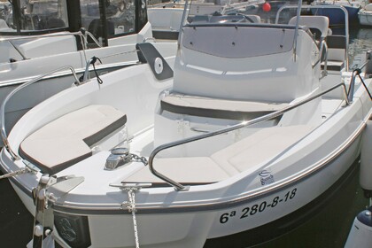 Verhuur Motorboot BENETEAU Flyer 6.6 Spacedeck Barcelona