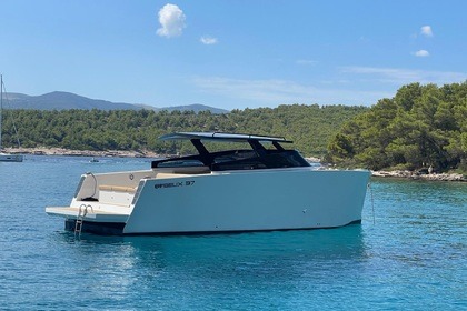 Rental Motorboat FELIX 37 FELIX 37 Makarska
