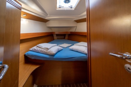 Sun Odyssey 42i