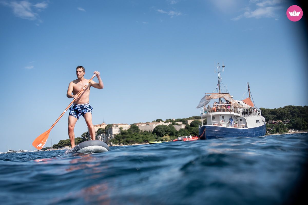 Forbes, Sandhaven Ex. Mfv in Antibes  