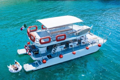 Charter Catamaran Custom 50' Catamaran 5 Puerto Vallarta