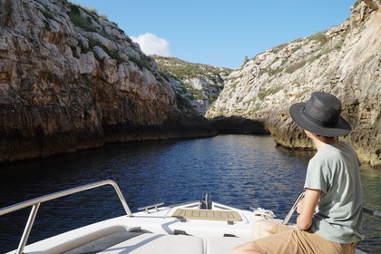 Bahri Charters  - power boat daily cruise