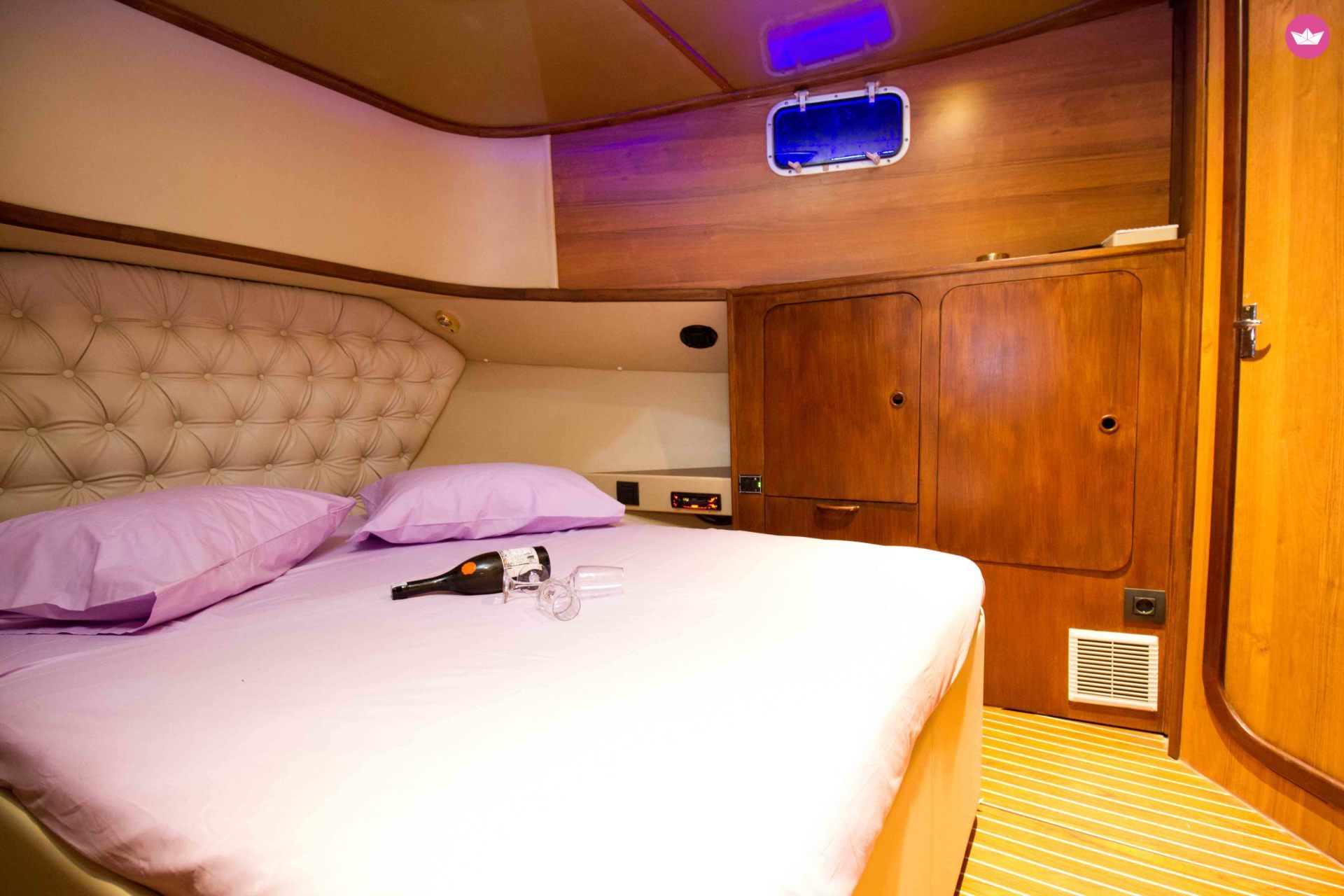 Wave Runner 50 in Athens for hire