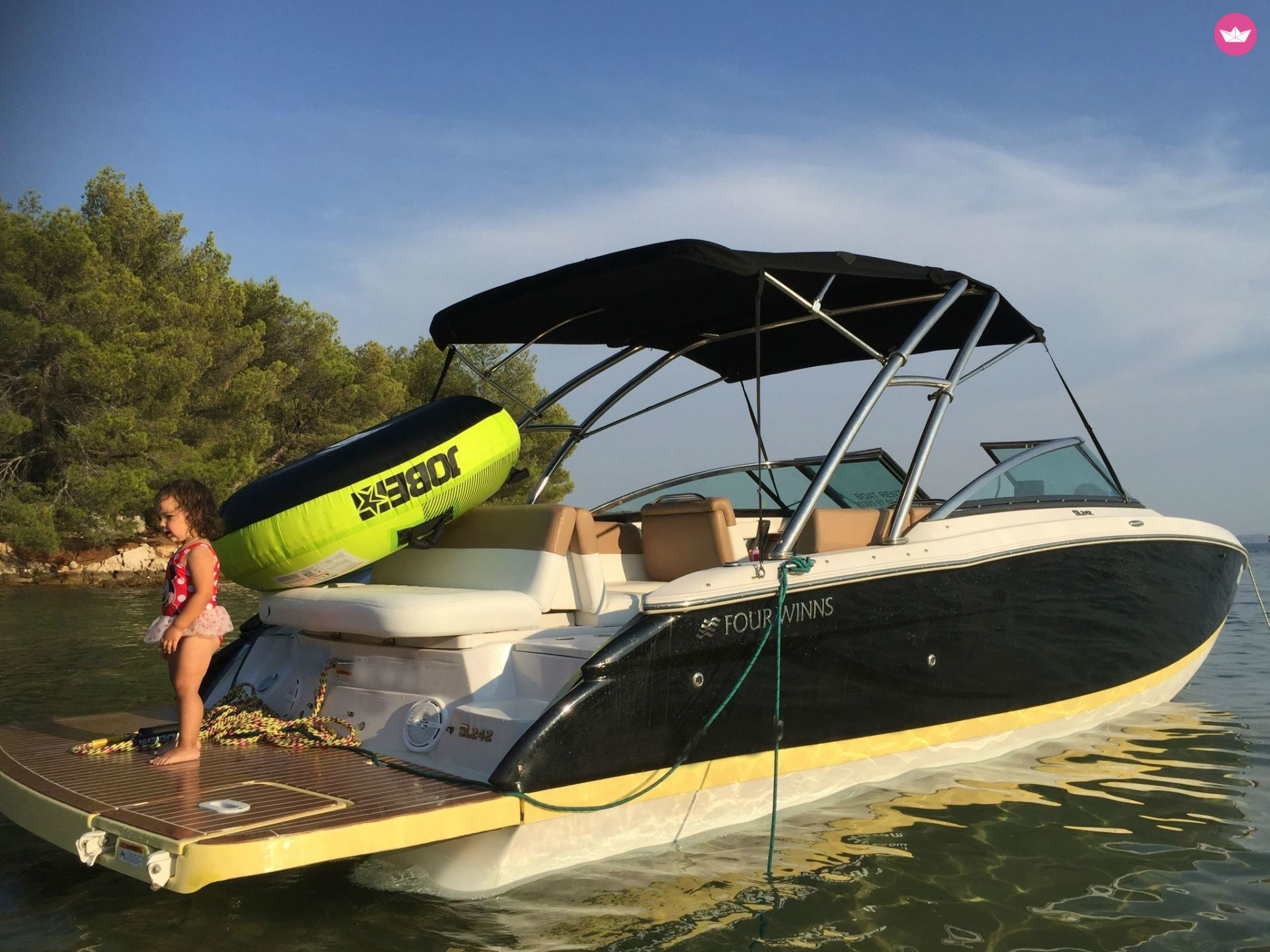 Charter Motorboat Four Winns 242 Sl Zadar