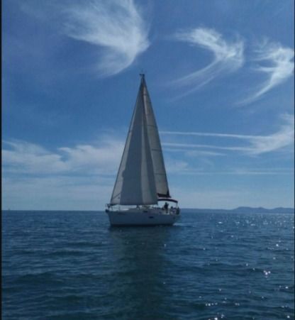 Alquiler Velero Beneteau Oceanis Clipper 361 Empuriabrava